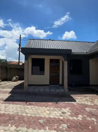 Nyumba ya chumba kimoja inapangishwa Tegeta Kibaoni, Dar Es Salaam Nyumba ya chumba kimoja inapangishwa Tegeta Kibaoni, Dar Es Salaam
