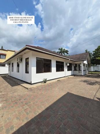 Nyumba ya vyumba vinne inapangishwa Mbezi Beach, Dar Es Salaam Nyumba ya vyumba vinne inapangishwa Mbezi Beach, Dar Es Salaam