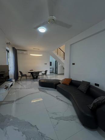 Apartment (Furnished) ya vyumba vitatu inapangishwa Msasani, Dar Es Salaam