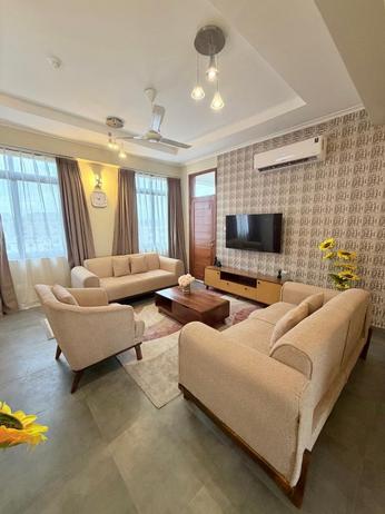 Apartment (Furnished) ya vyumba vitatu inapangishwa Masaki, Dar Es Salaam