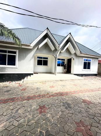 Apartment ya vyumba viwili inapangishwa Tabata Chang'ombe, Dar Es Salaam Apartment ya vyumba viwili inapangishwa Tabata Chang'ombe, Dar Es Salaam