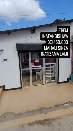 Frame ya Biashara inapangishwa Sinza, Dar Es Salaam Frame ya Biashara inapangishwa Sinza, Dar Es Salaam