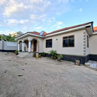 Nyumba ya vyumba vitatu inapangishwa KIMARA KOROGWE, Dar Es Salaam