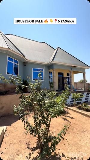 4 Bedrooms House for Sale in Nyasaka Tabasamu, Mwanza (1500 sqm) 4 Bedrooms House for Sale in Nyasaka Tabasamu, Mwanza (1500 sqm)