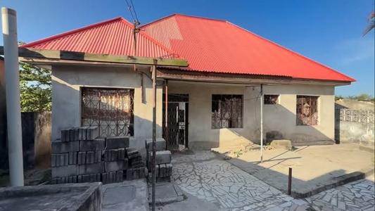 3 Bedrooms House for Sale in Ubungo External Makuburi, Dar Es Salaam (300 sqm)