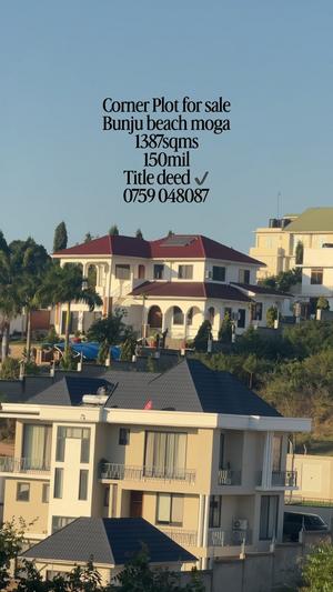 Kiwanja kinauzwa Bunju Beach Moga, Dar Es Salaam (1387 sqm) Kiwanja kinauzwa Bunju Beach Moga, Dar Es Salaam (1387 sqm)