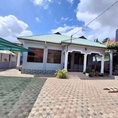 3 Bedrooms House for Rent in Kimara Temboni, Dar Es Salaam