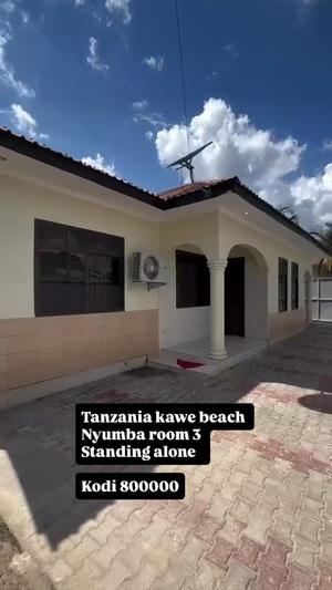 Nyumba ya vyumba vitatu inapangishwa Kawe Beach, Dar Es Salaam