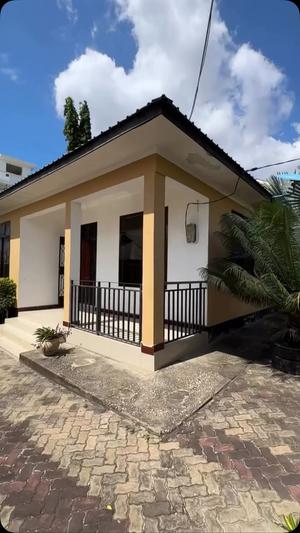 3 Bedrooms Apartment for Rent in Ununio Beach, Dar Es Salaam