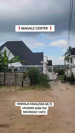 Kiwanja kinauzwa Madale Center, Dar Es Salaam sqm 700 Kiwanja kinauzwa Madale Center, Dar Es Salaam sqm 700
