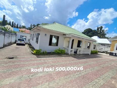 4 Bedrooms House for Rent in Kimara Stop Over, Dar Es Salaam 4 Bedrooms House for Rent in Kimara Stop Over, Dar Es Salaam
