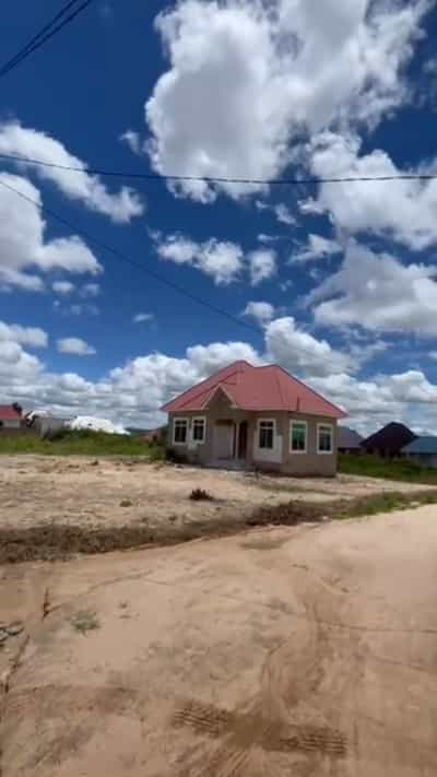 Kiwanja kinauzwa Ushuaani Nkuhungu Neema Bucha, Dodoma (427 sqm)