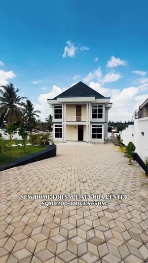 Nyumba ya vyumba vinne inauzwa Goba Center, Dar Es Salaam (1200 sqm)