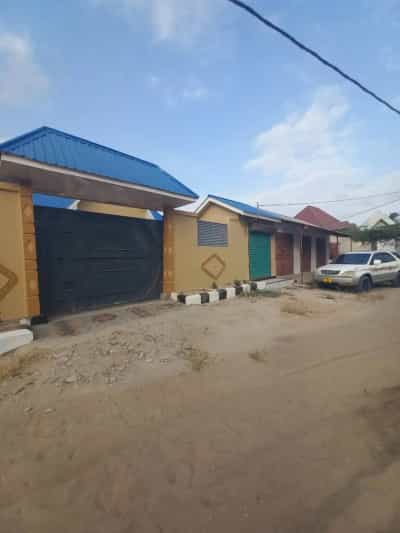 3 Bedrooms House for Sale in Mbagala Chamazi, Dar Es Salaam (500 sqm)