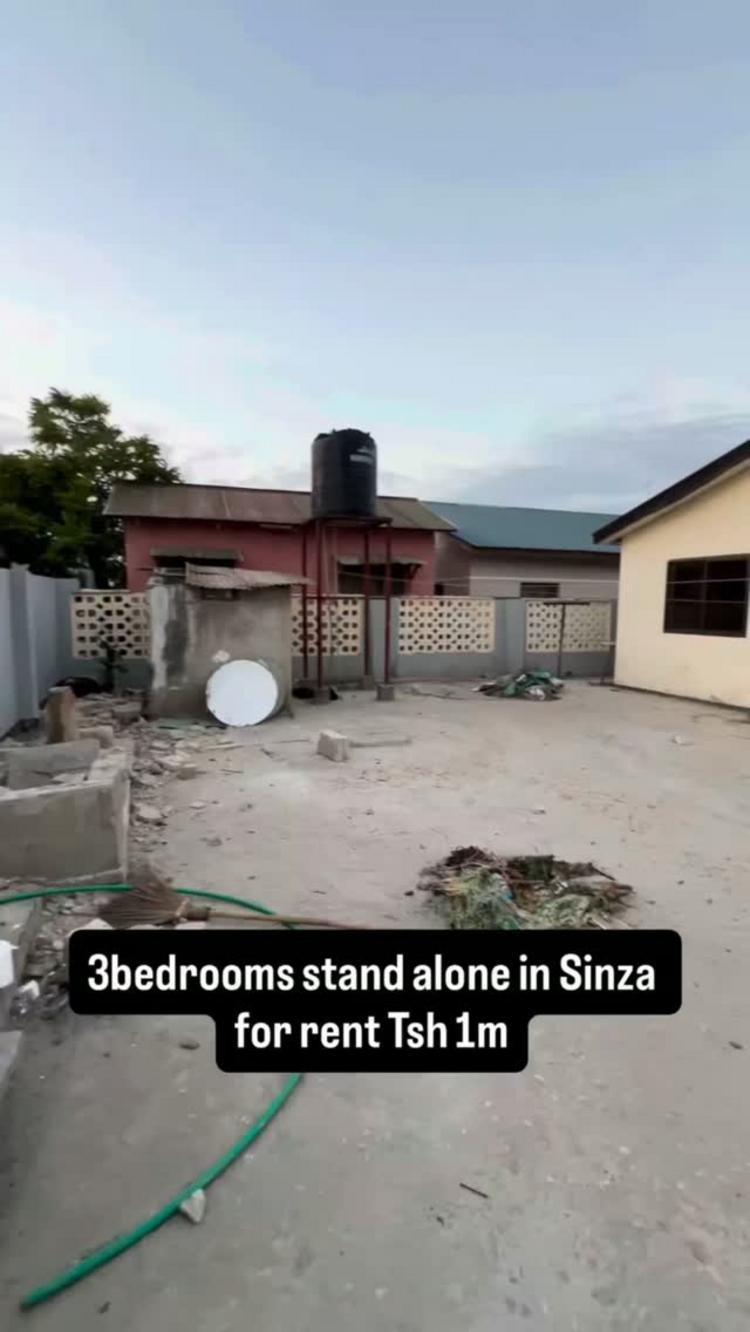 media -1 media -1