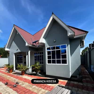 Nyumba ya vyumba vitatu inauzwa Kisesa Igudija, Mwanza (600 sqm) Nyumba ya vyumba vitatu inauzwa Kisesa Igudija, Mwanza (600 sqm)