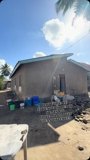 Beach Plot kinauzwa Kunduchi Beach, Dar Es Salaam (876 sqm)