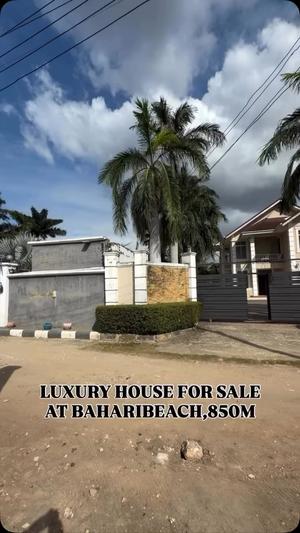 4 Bedrooms House for Sale in Bahari Beach, Dar Es Salaam (1200 sqm) 4 Bedrooms House for Sale in Bahari Beach, Dar Es Salaam (1200 sqm)