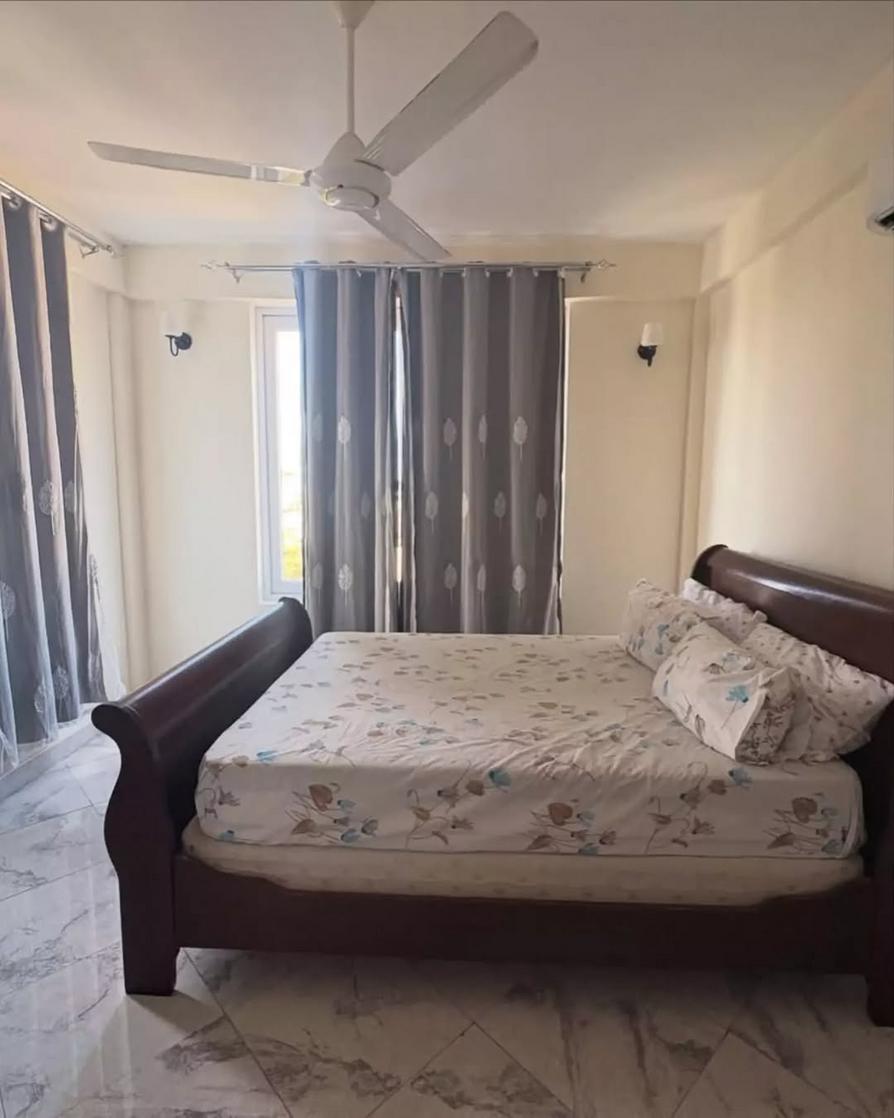 media -8