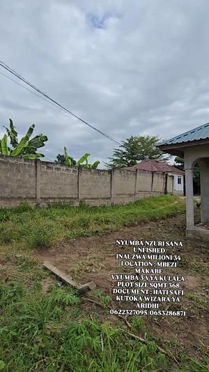 Nyumba ya vyumba vitatu inauzwa Mbezi Makabe, Dar Es Salaam (368 sqm)