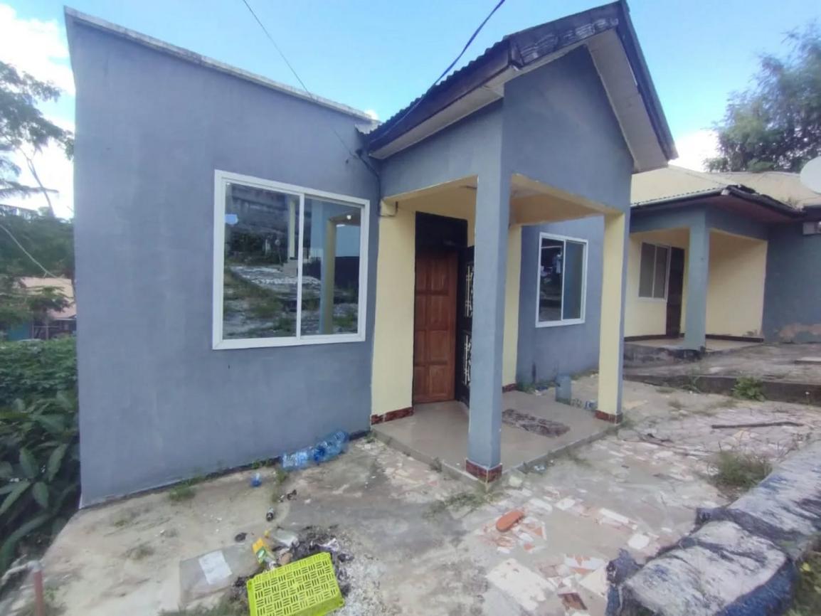 media -1 media -1