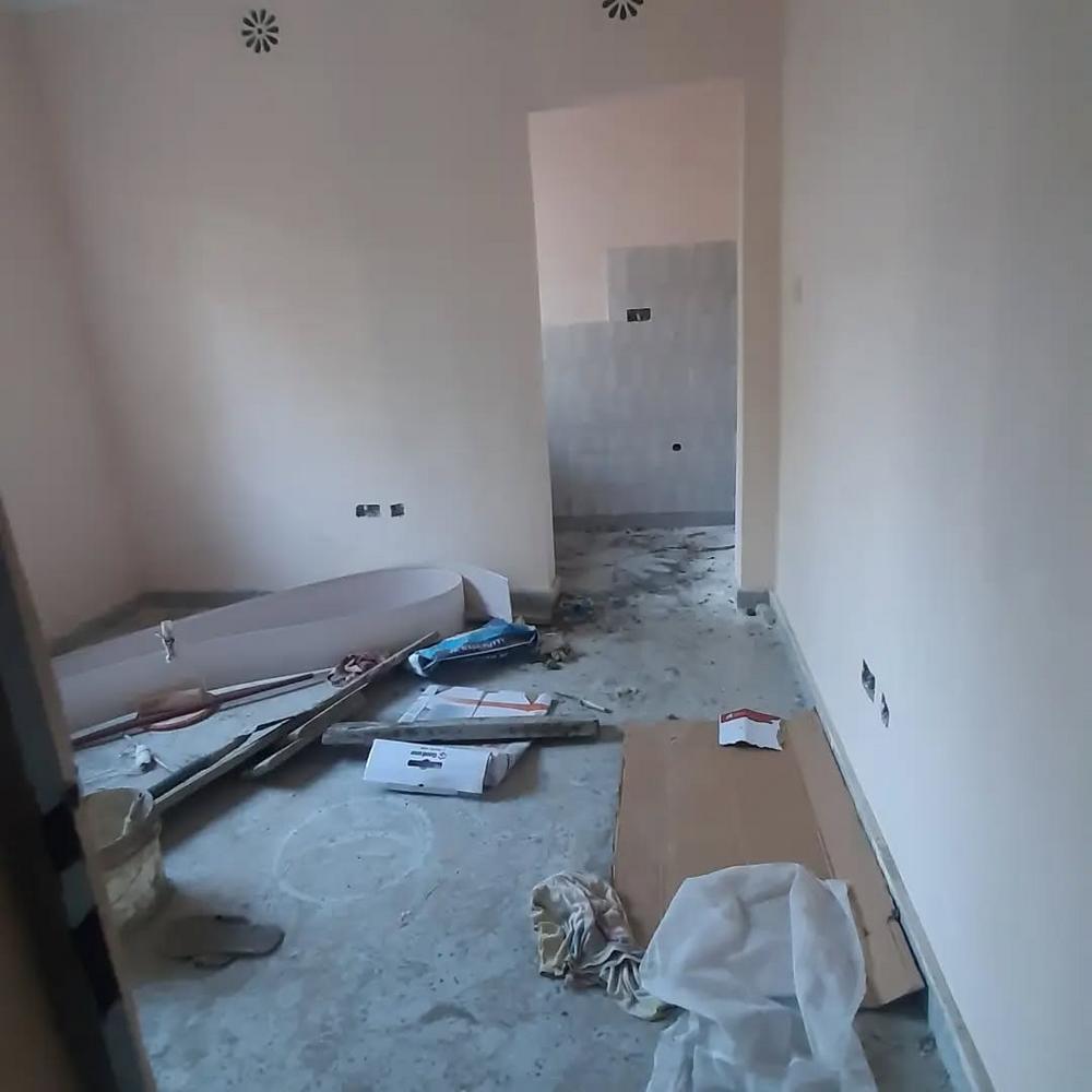 media -4 media -4