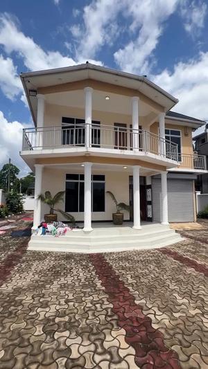 Nyumba (Furnished) ya vyumba vitano inapangishwa Bahari Beach, Dar Es Salaam