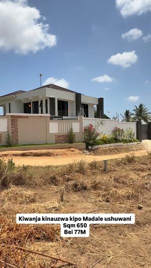 Kiwanja kinauzwa Madale Ushuwani, Dar Es Salaam sqm 650