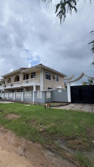 Nyumba ya vyumba vitatu inapangishwa Mbezi Beach, Dar Es Salaam