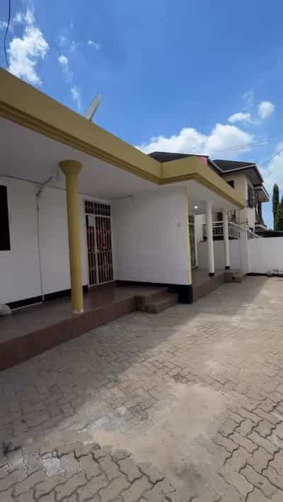 3 Bedrooms House/Apartment for Rent in Kijitonyama, Dar Es Salaam