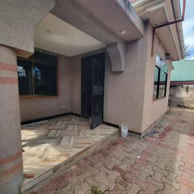 Nyumba ya vyumba vitatu inapangishwa Sakina, Arusha