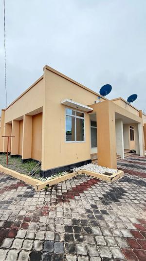 Nyumba ya chumba kimoja inapangishwa Kigamboni Kisiwani, Dar Es Salaam Nyumba ya chumba kimoja inapangishwa Kigamboni Kisiwani, Dar Es Salaam