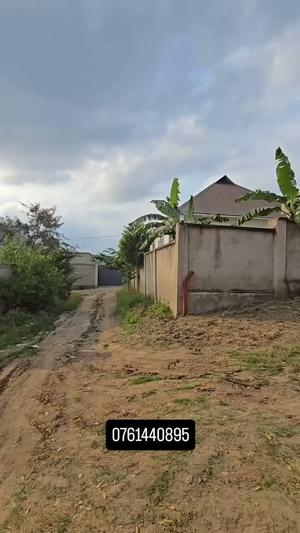 Nyumba ya vyumba vinne inauzwa Mbezi Mwisho Makabe Msakuzi, Dar Es Salaam (500 sqm) Nyumba ya vyumba vinne inauzwa Mbezi Mwisho Makabe Msakuzi, Dar Es Salaam (500 sqm)