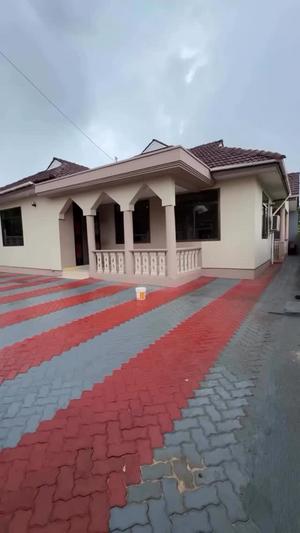 3 Bedrooms House for Rent in Mbezi Beach, Dar Es Salaam