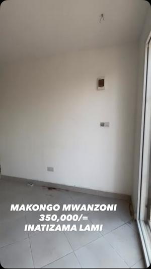 Frame ya Biashara inapangishwa Makongo Ya Mwanzoni, Dar Es Salaam Frame ya Biashara inapangishwa Makongo Ya Mwanzoni, Dar Es Salaam