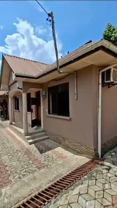 Apartment ya vyumba viwili inapangishwa Kimara Temboni, Dar Es Salaam Apartment ya vyumba viwili inapangishwa Kimara Temboni, Dar Es Salaam
