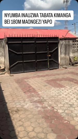 Nyumba ya vyumba vinne inauzwa Tabata Kimanga, Dar Es Salaam (400 sqm) Nyumba ya vyumba vinne inauzwa Tabata Kimanga, Dar Es Salaam (400 sqm)
