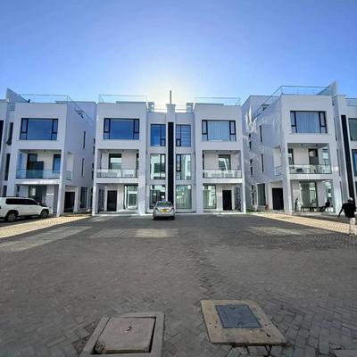 Nyumba (Furnished) ya vyumba vitano inapangishwa Osterbay, Dar Es Salaam
