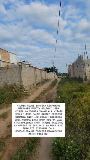 Nyumba ya vyumba vitatu inauzwa Mikwambe, Dar Es Salaam (400 sqm) Nyumba ya vyumba vitatu inauzwa Mikwambe, Dar Es Salaam (400 sqm)