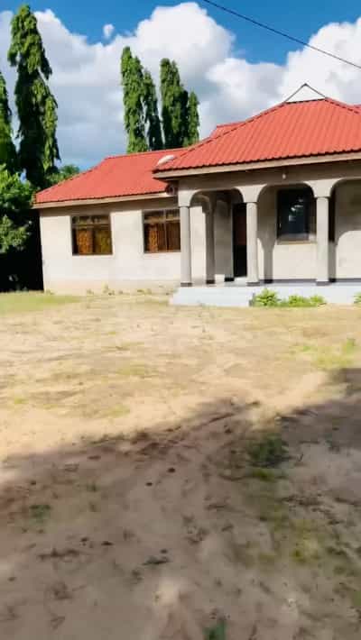 Kiwanja kinauzwa Bunju Beach - Moga, Dar Es Salaam (1300 sqm)