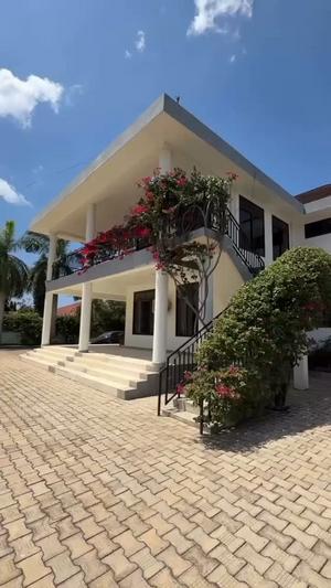 Apartment ya vyumba vitatu inapangishwa Bahari Beach, Dar Es Salaam