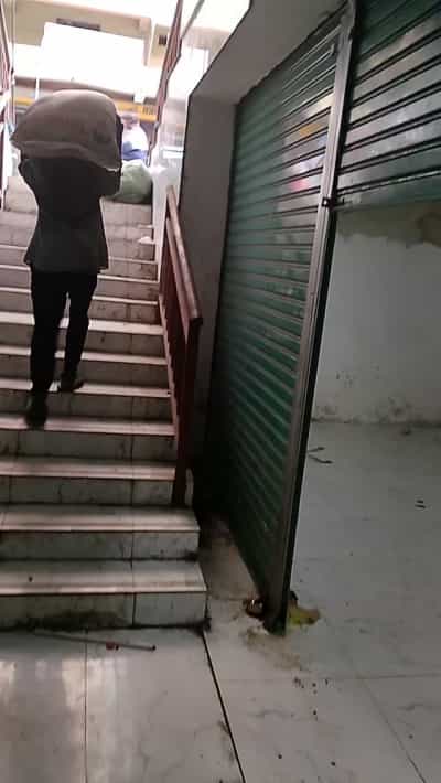 Duka linapangishwa Kariakoo Livingstone/Pemba, Dar Es Salaam Duka linapangishwa Kariakoo Livingstone/Pemba, Dar Es Salaam