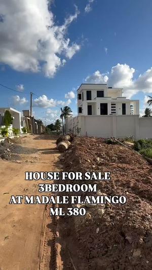 Nyumba ya vyumba vitatu inauzwa Madale Flamingo, Dar Es Salaam (500 sqm) Nyumba ya vyumba vitatu inauzwa Madale Flamingo, Dar Es Salaam (500 sqm)