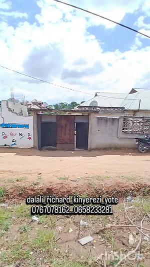 Nyumba ya vyumba vitatu inauzwa Tabata Bonyokwa Mwisho, Dar Es Salaam (600 sqm) Nyumba ya vyumba vitatu inauzwa Tabata Bonyokwa Mwisho, Dar Es Salaam (600 sqm)