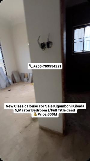 Nyumba ya vyumba vitano inauzwa Kibada, Dar Es Salaam (1000 sqm) Nyumba ya vyumba vitano inauzwa Kibada, Dar Es Salaam (1000 sqm)