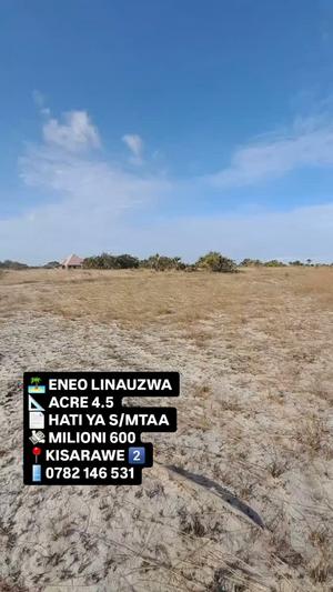 Kiwanja kinauzwa Kigamboni Kisarawe 2, Dar Es Salaam (4.5 acre) Kiwanja kinauzwa Kigamboni Kisarawe 2, Dar Es Salaam (4.5 acre)