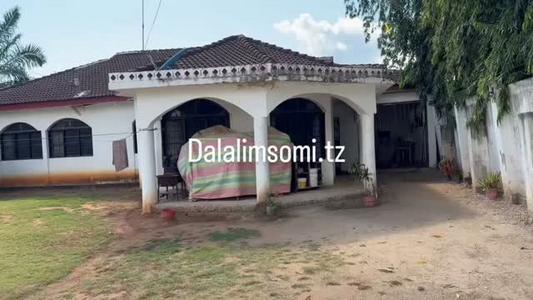 3 Bedrooms House for Sale in Tegeta Namanga, Dar Es Salaam (1026 sqm) 3 Bedrooms House for Sale in Tegeta Namanga, Dar Es Salaam (1026 sqm)