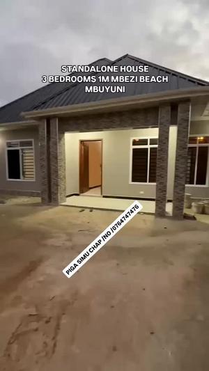 Nyumba ya vyumba vitatu inapangishwa Mbezi Beach Mbuyuni, Dar Es Salaam Nyumba ya vyumba vitatu inapangishwa Mbezi Beach Mbuyuni, Dar Es Salaam