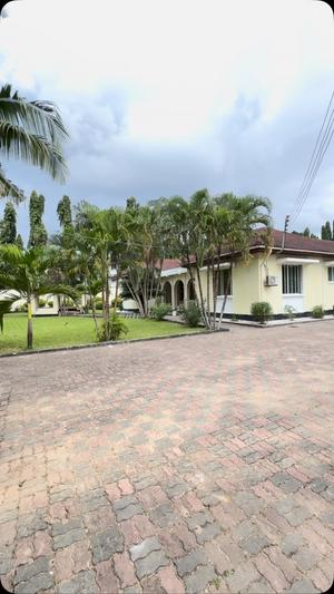 4 Bedrooms House for Rent in Mbezi Beach, Dar Es Salaam 4 Bedrooms House for Rent in Mbezi Beach, Dar Es Salaam