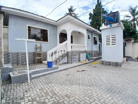 Nyumba ya vyumba vitatu inapangishwa Kimara Korogwe, Dar Es Salaam